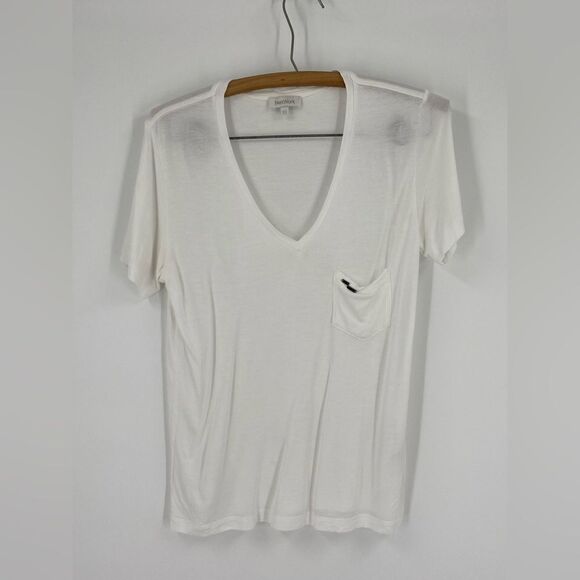 Network Women’s V Neck Short Sleeve Basic White Tee size XS - Picture 1 of 3